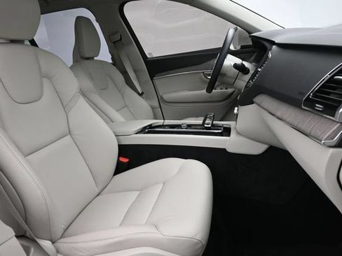 Used 2024 Volvo XC90 B6 Plus w/ Protection Package Premier AWD/4WD image 34
