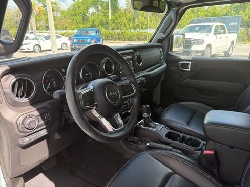 Used 2023 Jeep Wrangler Unlimited Sahara w/ Cold Weather Group image 7