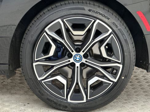 Certified 2024 BMW iX xDrive50 w/ Premium Package AWD/4WD image 11