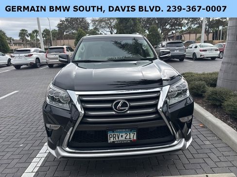 Used 2018 Lexus GX 460 image 2