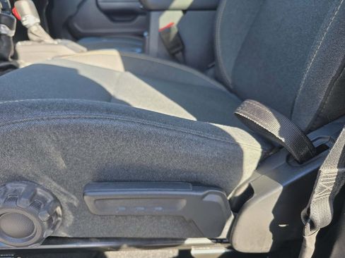 Used 2024 Jeep Wrangler Willys image 12