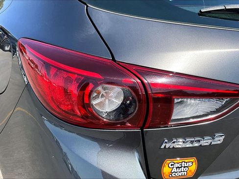 Used 2017 MAZDA MAZDA3 Touring FWD image 27