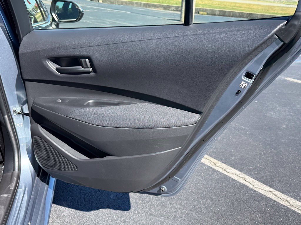 Certified 2025 Toyota Corolla LE FWD image 33