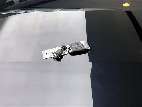 Used 2023 Volkswagen Atlas Cross Sport SE image 27