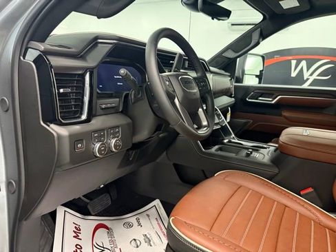 New 2026 GMC Sierra 2500 Denali Ultimate AWD/4WD image 12