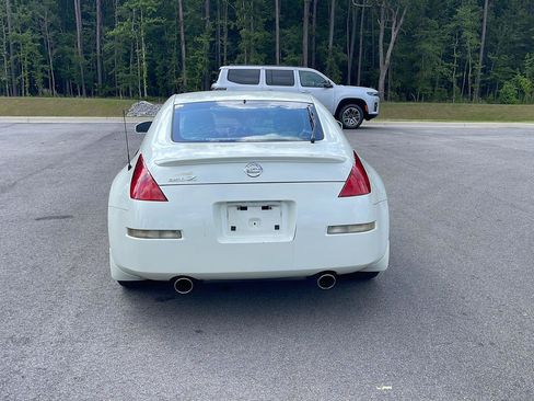 Used 2004 Nissan 350Z Enthusiast w/ Aerodynamics Pkg RWD image 6