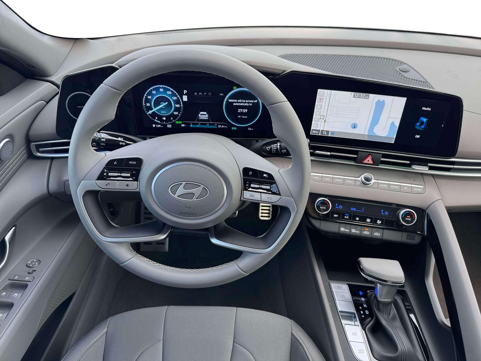 New 2026 Hyundai Elantra SEL FWD image 17