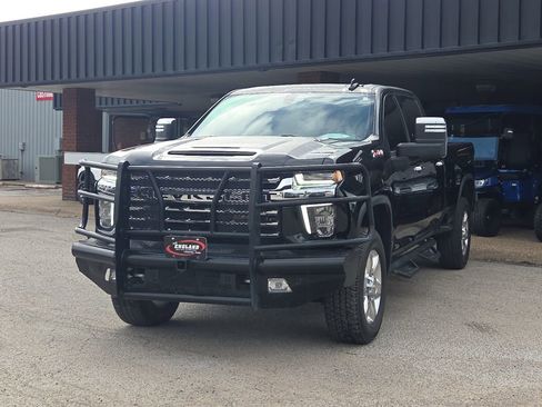 Used 2022 Chevrolet Silverado 3500 LTZ w/ LTZ Texas Edition image 3