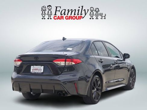 Used 2023 Toyota Corolla SE FWD image 4