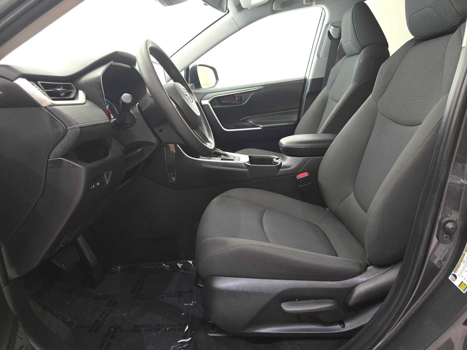 Certified 2025 Toyota RAV4 LE AWD/4WD image 22