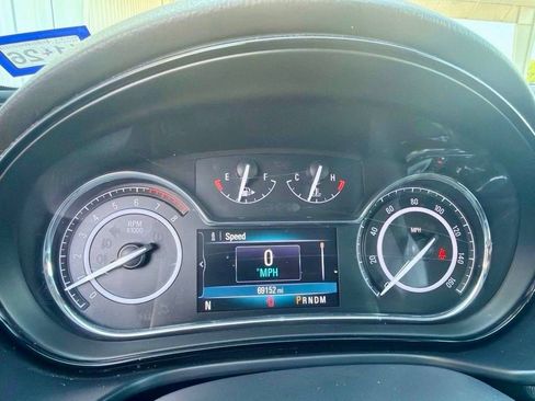 Used 2017 Buick Regal Sport Touring FWD image 7