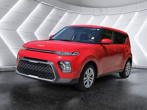 Used 2022 Kia Soul LX FWD image 6