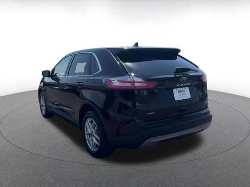 Used 2024 Ford Edge SEL image 11