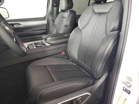 New 2026 Jeep Grand Wagoneer Limited image 13