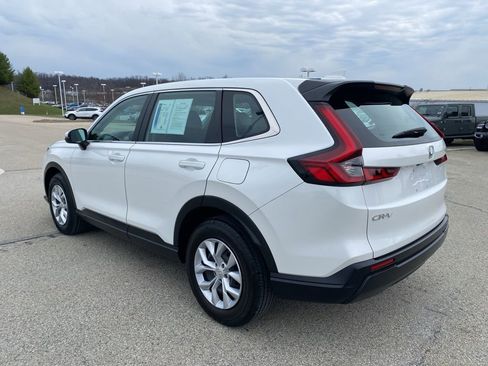 Used 2023 Honda CR-V LX image 5