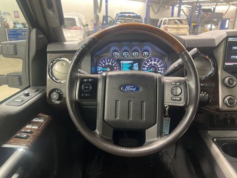 Used 2015 Ford F350 Platinum image 18