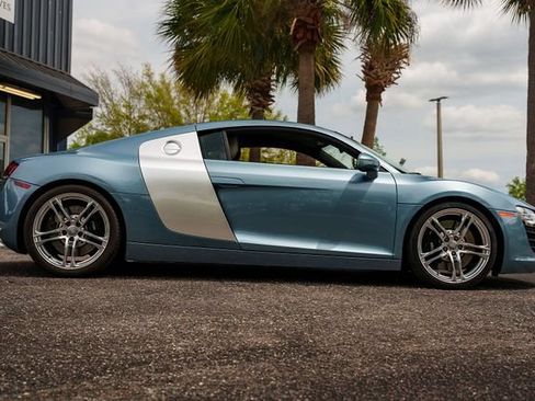 Used 2010 Audi R8 V8 AWD/4WD image 2