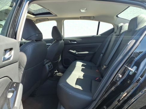 Used 2024 Nissan Altima 2.5 SL image 13