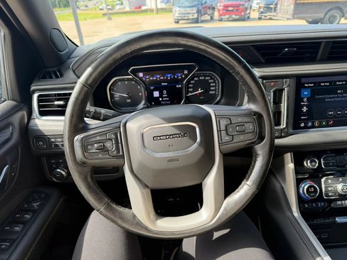 Used 2021 GMC Yukon Denali AWD/4WD image 19