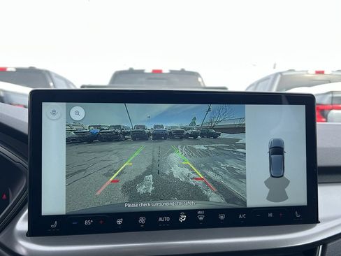 Used 2025 Ford Escape SE FWD image 19