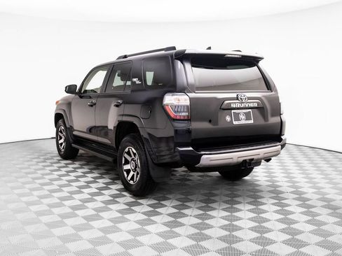 Used 2024 Toyota 4Runner TRD Off-Road Premium image 3