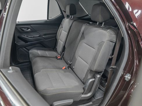 Used 2020 Chevrolet Traverse LT w/ LPO, Floor Liner Package image 29