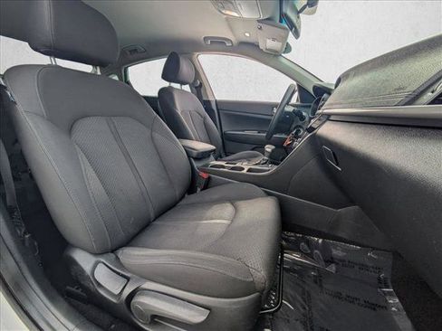 Used 2016 Kia Optima LX image 21