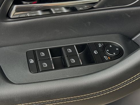 Used 2025 MAZDA CX-70 Plug-In Hybrid w/ Premium Plus image 11