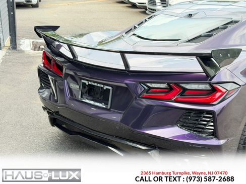 Used 2021 Chevrolet Corvette Stingray Premium Cpe w/ Z51 Performance Package RWD image 5
