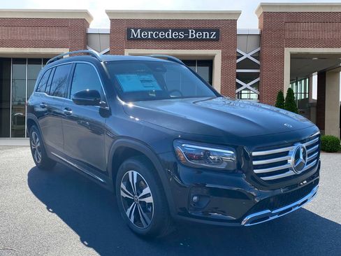 Used 2025 Mercedes-Benz GLB 250 image 3
