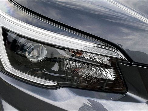 Used 2021 Subaru Forester Premium image 32