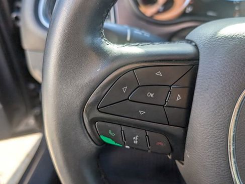 Used 2018 Dodge Challenger SXT image 28