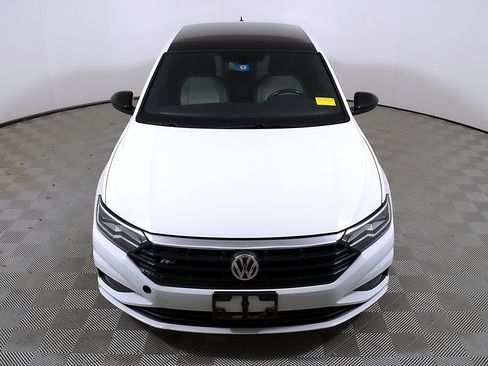 Used 2019 Volkswagen Jetta R-Line image 4