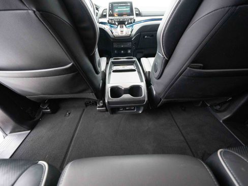 Used 2023 Honda Odyssey Elite image 22