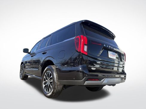 Certified 2025 Ford Expedition Platinum image 17