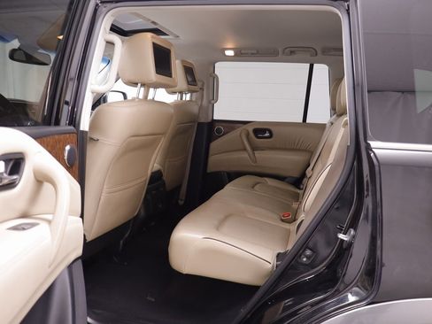 Used 2017 Nissan Armada Platinum w/ Interior Lighting Package image 15