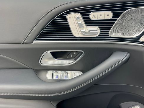 New 2026 Mercedes-Benz Maybach GLS 600 Maybach GLS 600 image 13