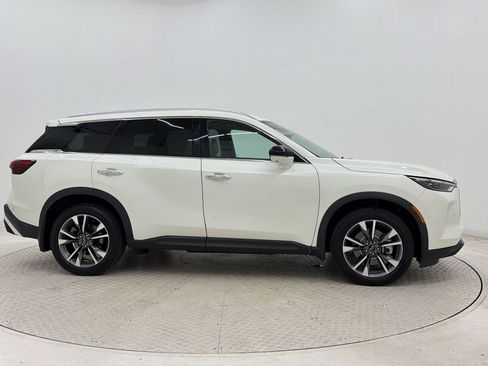 Used 2024 INFINITI QX60 Luxe FWD image 8