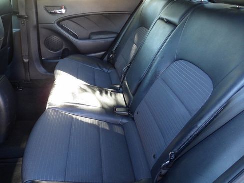 Used 2016 Kia Forte SX image 23