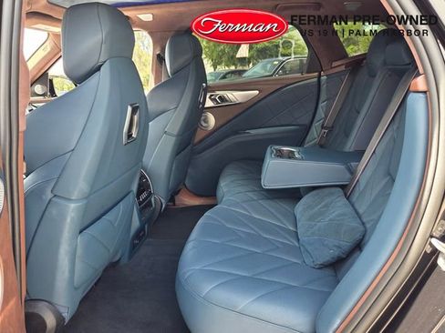 Used 2023 BMW XM w/ M Driver's Package image 11