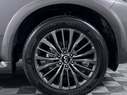 Certified 2024 INFINITI QX80 Sensory w/ Cargo Package image 10