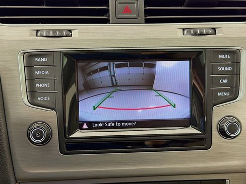 Used 2015 Volkswagen Golf TDI SE image 14