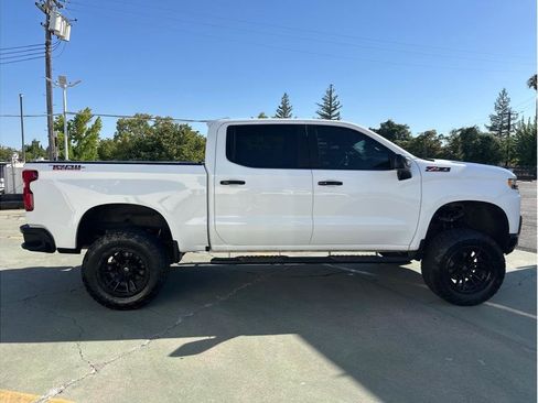 Used 2020 Chevrolet Silverado 1500 LT Trail Boss AWD/4WD image 8
