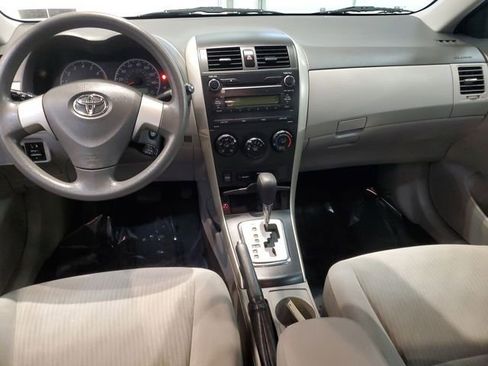 Used 2010 Toyota Corolla LE image 13