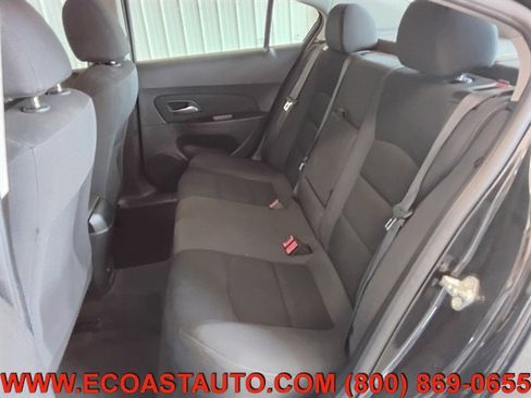 Used 2016 Chevrolet Cruze LT image 13