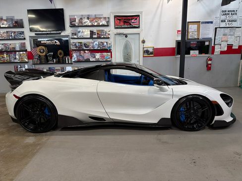 Used 2022 McLaren 720S Performance image 35