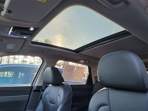 Used 2023 Kia Sorento EX w/ Panoramic Sunroof Package image 4