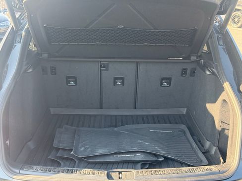 Used 2017 Porsche Macan image 9