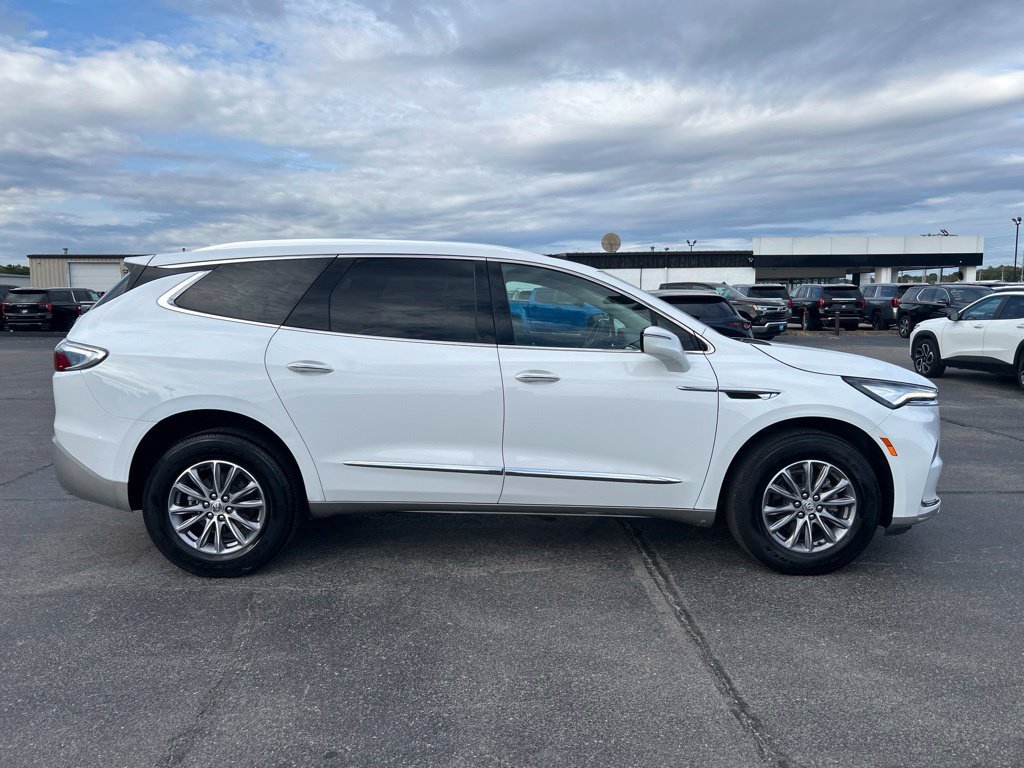 Used 2024 Buick Enclave Essence w/ LPO, Floor Liner Package FWD image 2