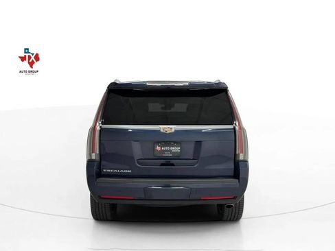 Used 2019 Cadillac Escalade Luxury RWD image 8